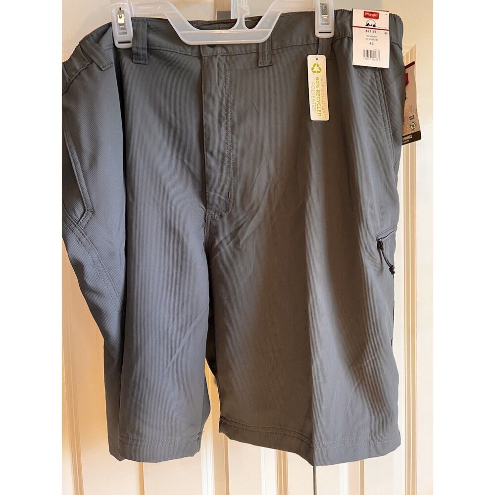 Wrangler's Performance Relaxed Fit Men's Shorts- Dark Gray -Size 46